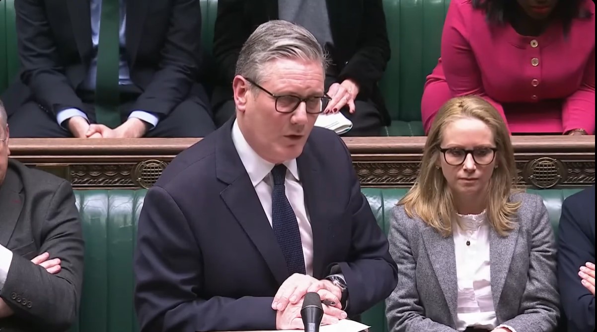 新闻评述：英国对华“接触而设防”经济现实与国家安全之间的紧绷平衡